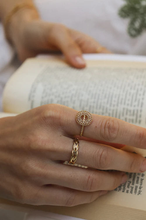 Aurelia ring