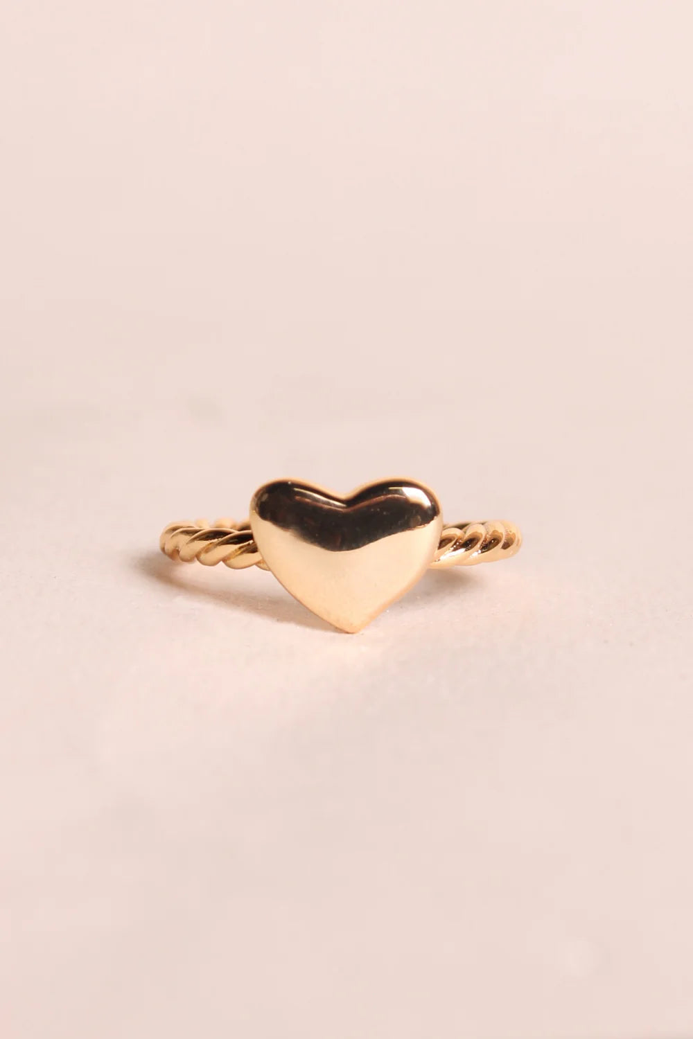 Simple Sacha ring