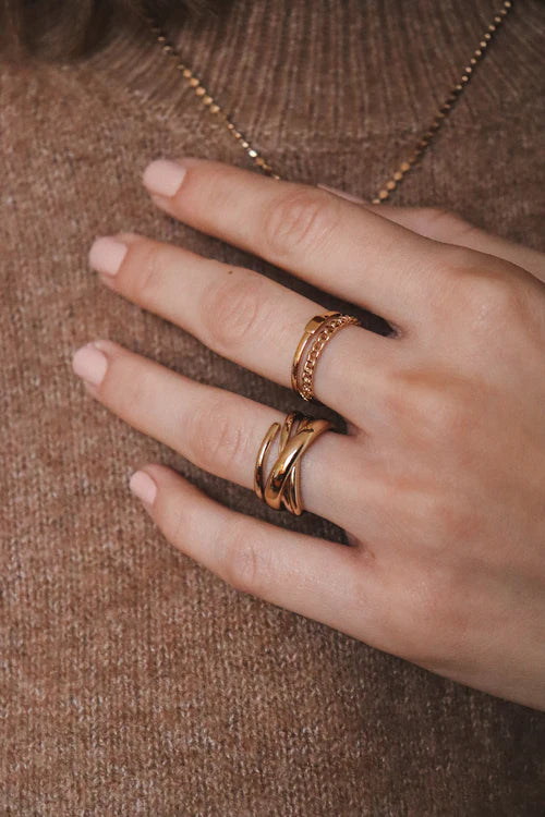 Leonie Ring